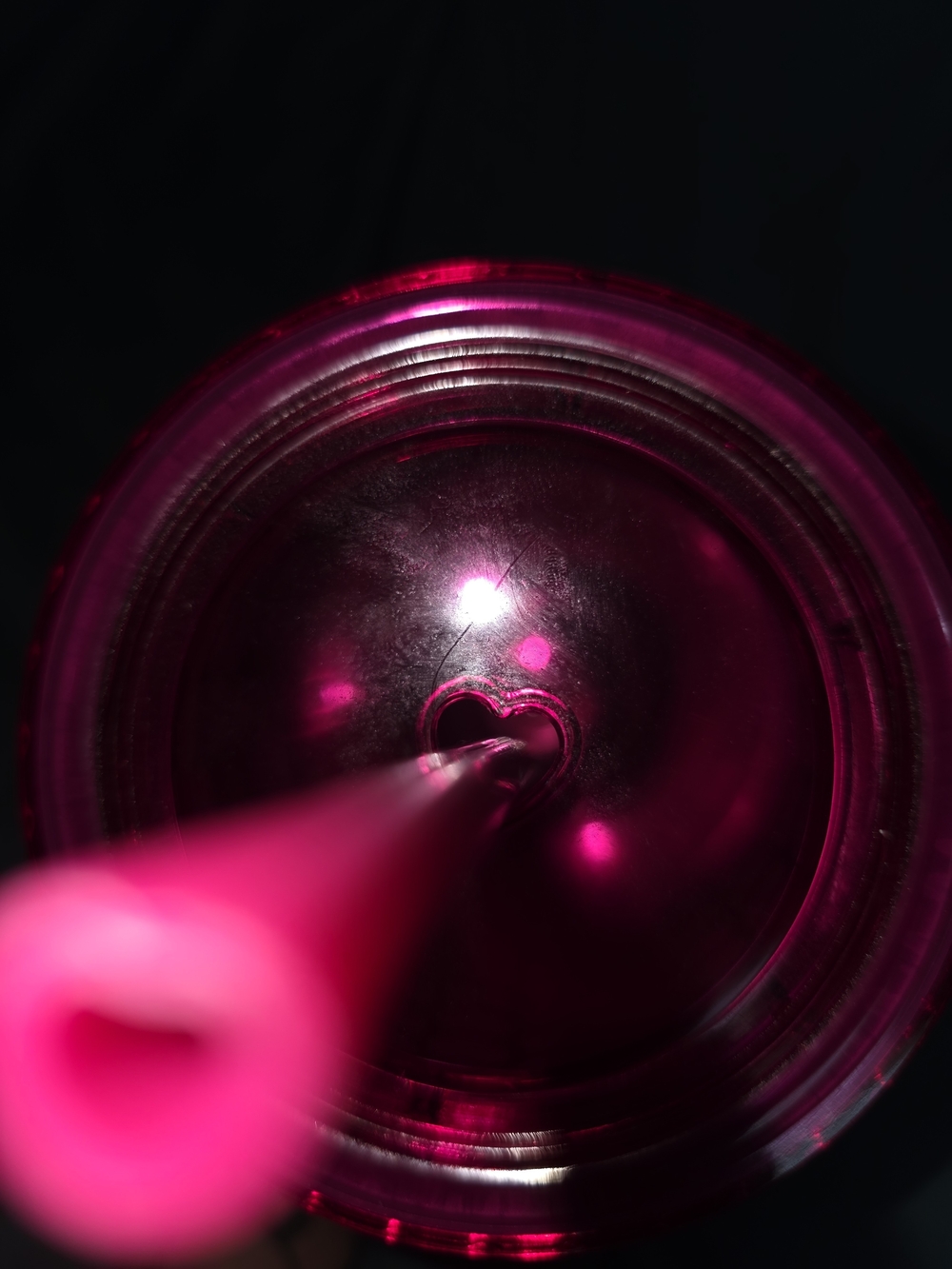 Dunkin' Pink Heart Travel Tumbler with Straw - Picture 4 of 4